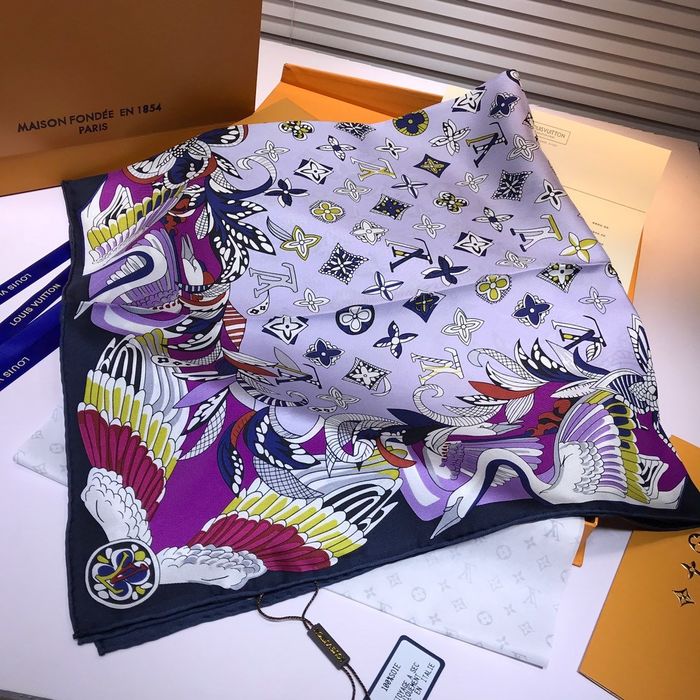 Louis Vuitton Scarf LVS00100